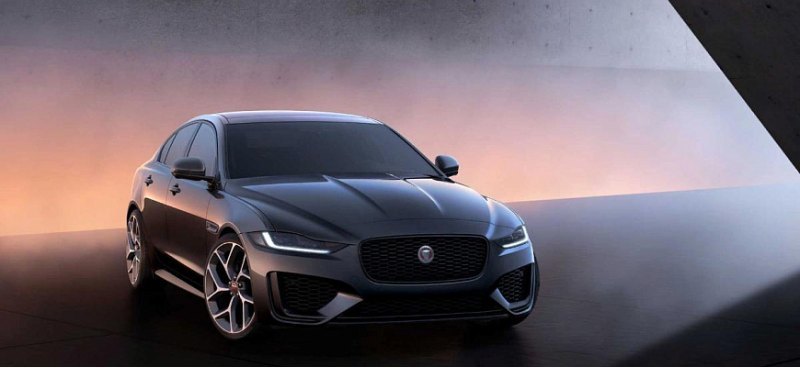 Компания Jaguar анонсировала скорые продажи XE и…