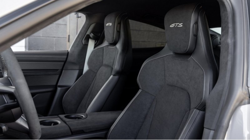 При необходимости технические специалисты Porsche…