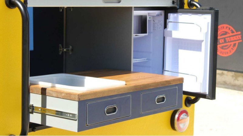 При весе всего 400 кг, Hotomobil Mohican Caravan…