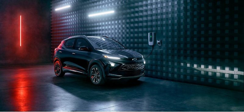 Электрокар Chevrolet Bolt EUV 2023 года получит…