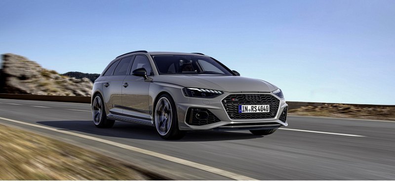 Audi RS 4 и RS 5 получили пакеты Competition и…