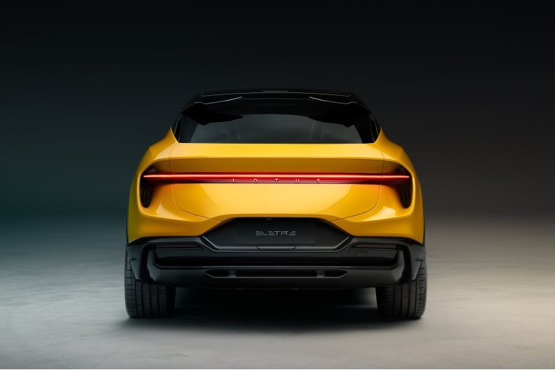 Первым будет внедорожник Lotus Eletre 2023 года,…