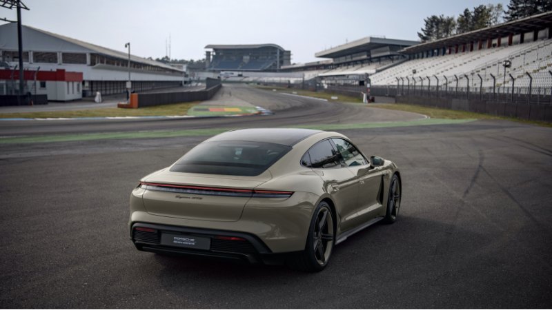 Porsche Taycan GTS Hockenheimring Edition будет…