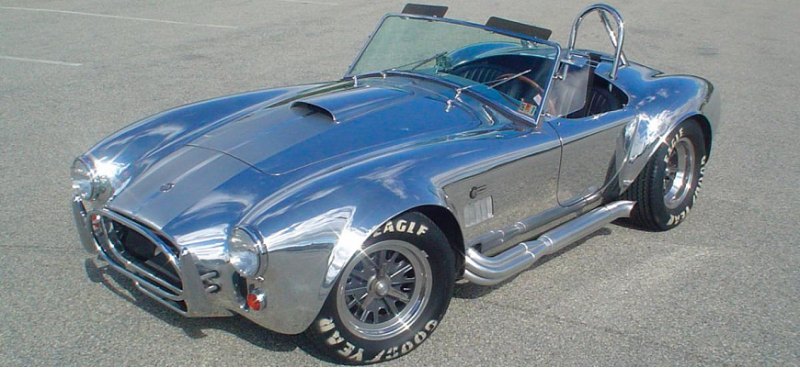 Редкий родстер Shelby Cobra серии CSX4000 станет…