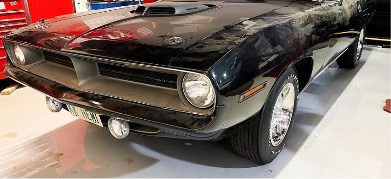Один из 14 кабриолетов Plymouth Hemi Cuda…