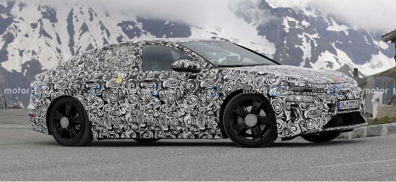Электроседан Audi A6 E-Tron EV показали на новых…