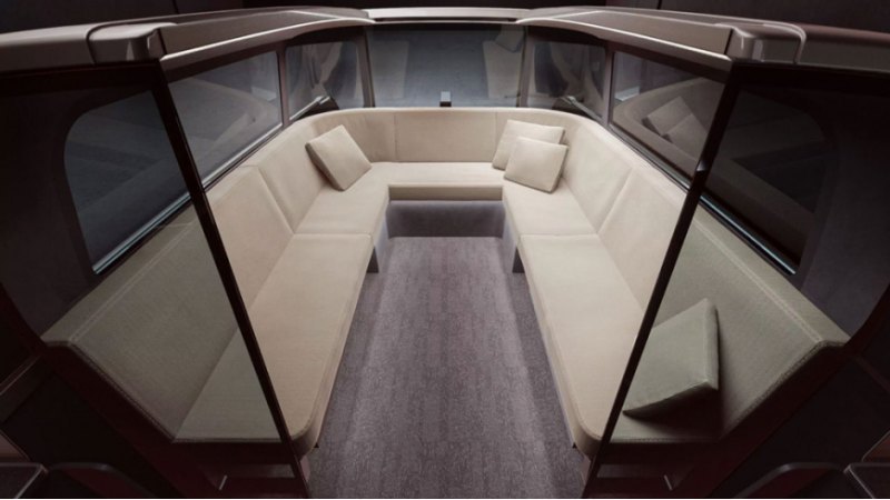 Candela P8 Voyager способен развивать 56 км/ч…