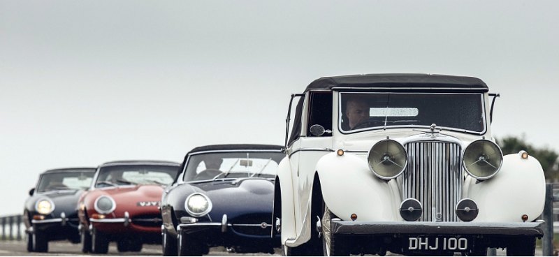 Компания Jaguar Land Rover отметит платиновый…