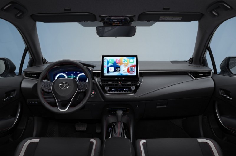 Обновленная Corolla на первый взгляд кажется…