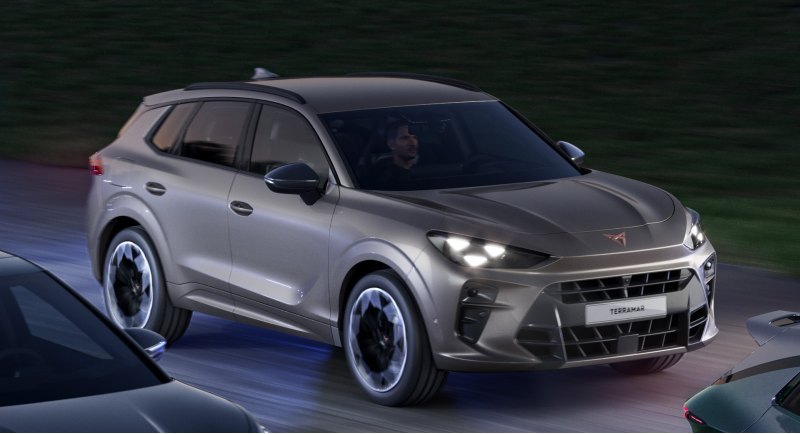 К 2025 году в линейке Cupra к внедорожнику…