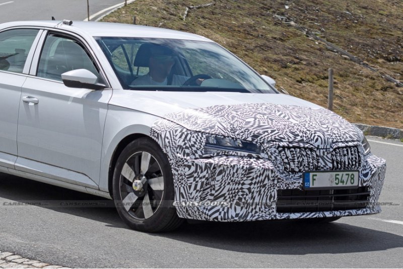 В отличие от VW Passat, который превратится в…