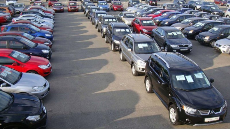 Автоэксперты рекомендуют покупать модели с…