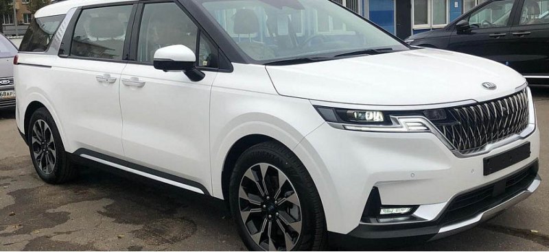 Hyundai Grandeur и Kia Carnival оказались самыми…