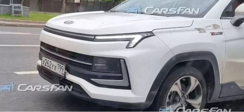 Новый кроссовер JAC JS4 из Китая запечатлели на…