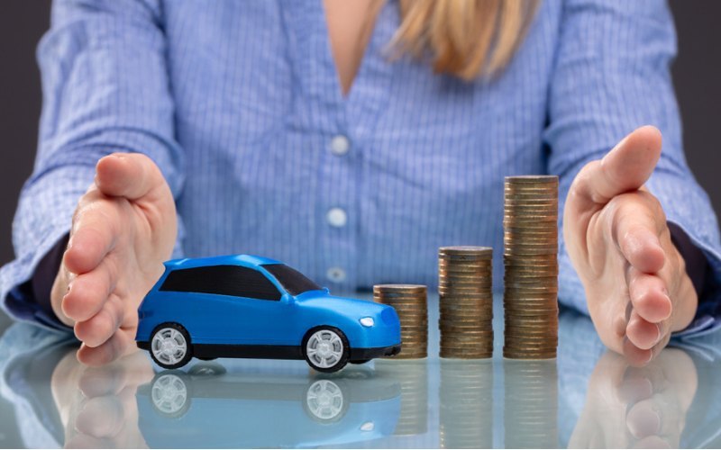 Примерно 4% опрошенных пожаловались на отказ в…