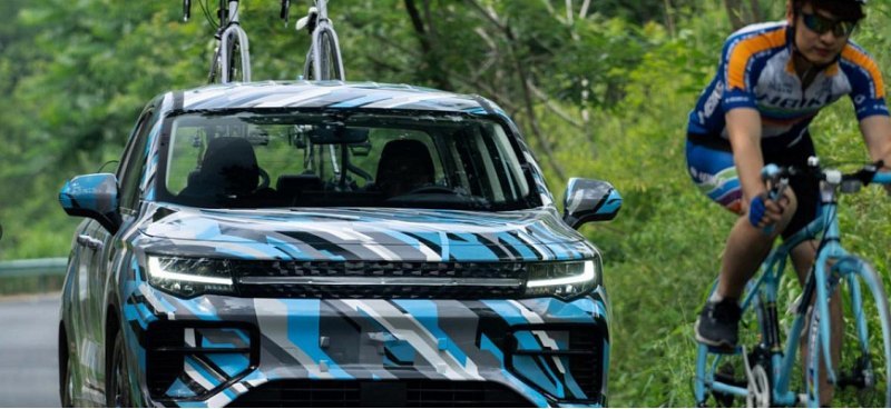 Компания Geely опубликовала первые фотоснимки…