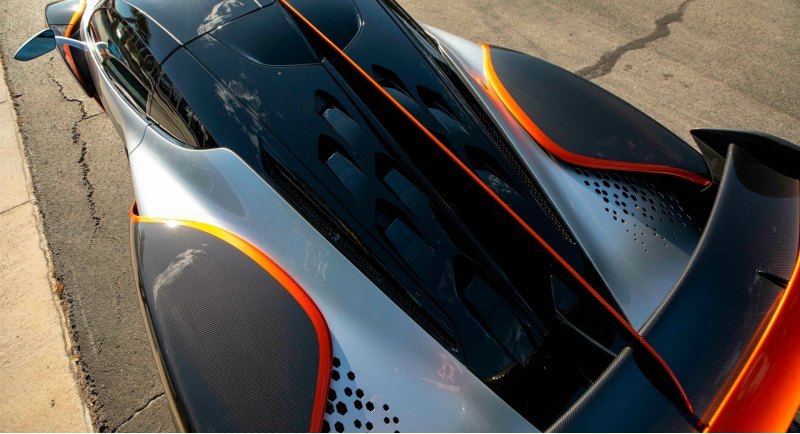 McLaren Sabre оснащен 4,0-литровым двигателем V8…