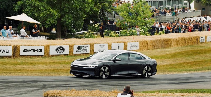 LUCID Air стал самым быстрым серийным автомобилем…