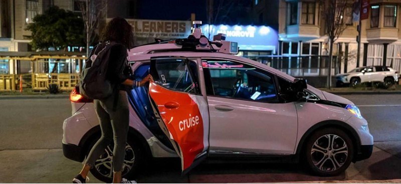 В США расследуют автокатастрофу с участием…