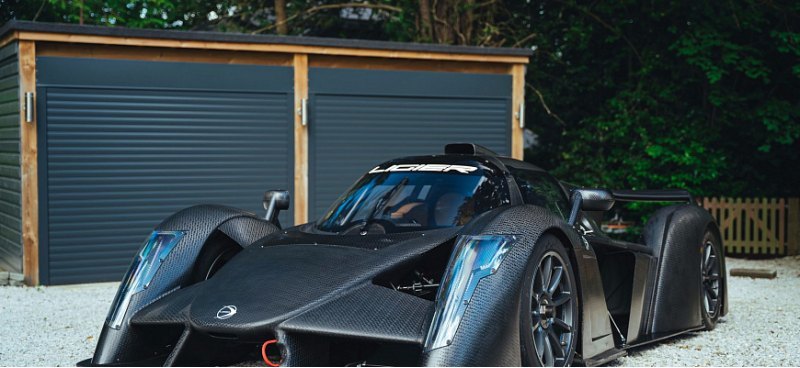 На продажу выставлен гоночный автомобиль Ligier…