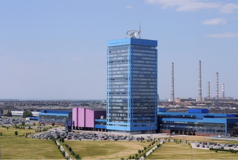 Универсал стоит минимум 705 300 рублей, а лифтбек…