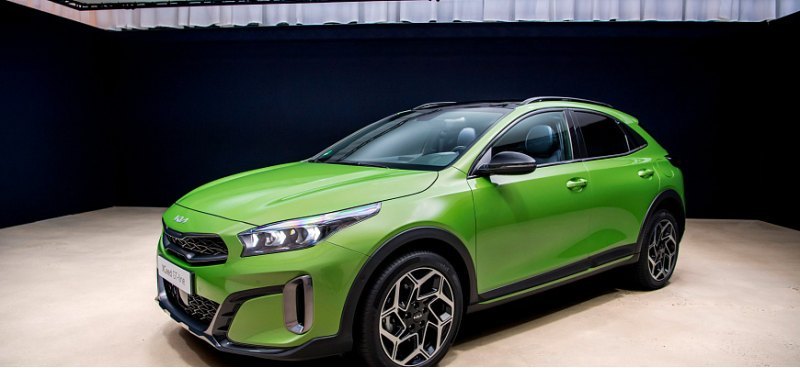 Компания KIA презентовала обновленный кроссовер…