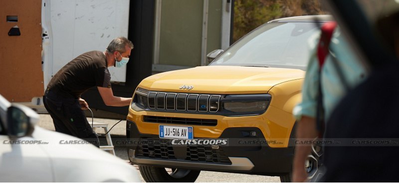 Новый кроссовер Jeep Jeepster запечатлели в…