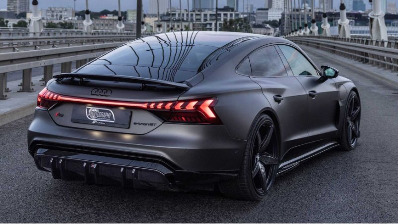Audi RS E-Tron GT показывает, что могут…