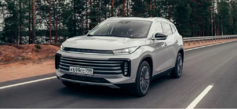 В РФ начались продажи новой версии кроссовера…
