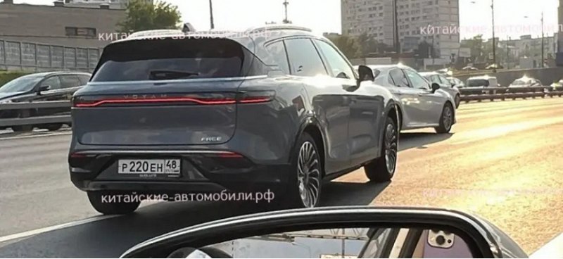 Российский кроссовер EVOLUTE FREE снова…