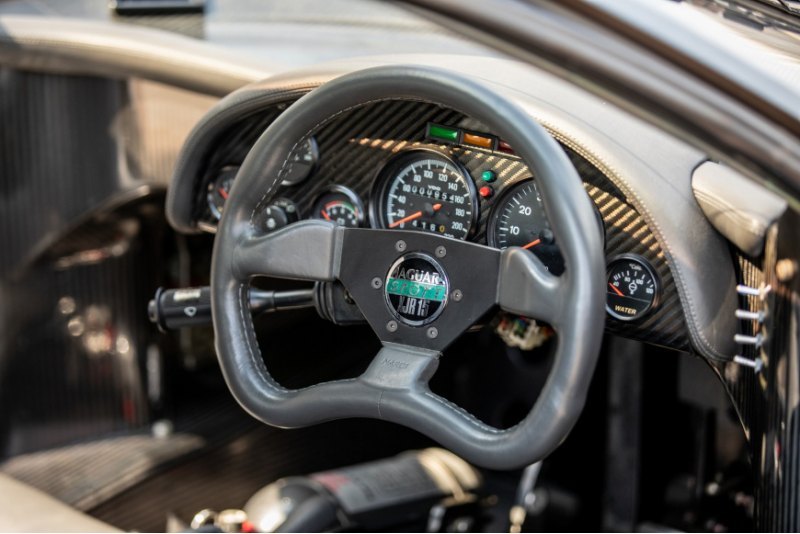 Jaguar построил всего 53 экземпляра XJR-15, и это…