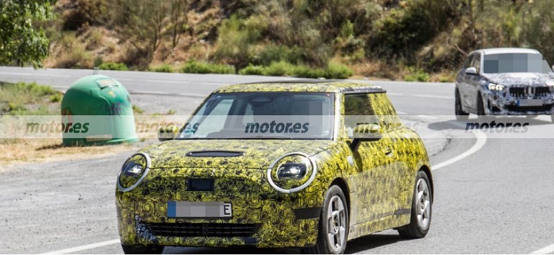 На шпионских фото засветился новый MINI Cooper S…