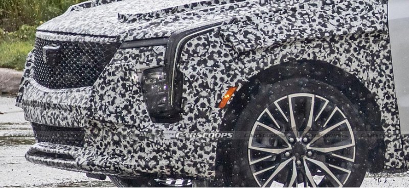 Обновлённый Cadillac XT4 сфотографировали с…