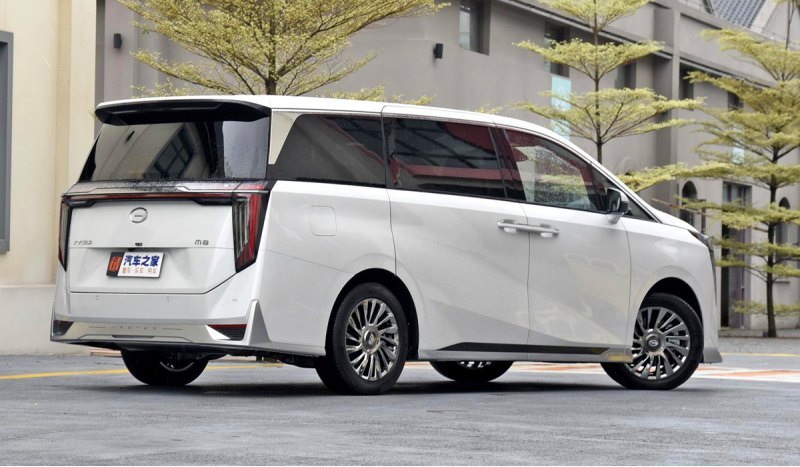 Посадочная формула Trumpchi M8 – 2+2+3, а версия…