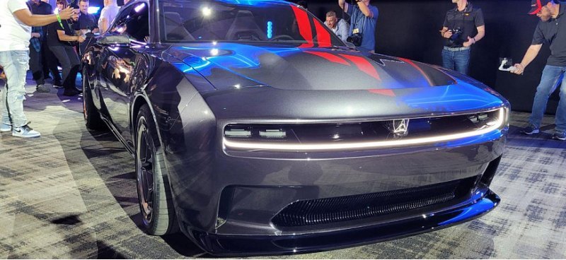 Электрический концепт Dodge Charger SRT EV в…