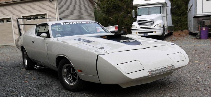 В Сети показали «крылатые» Chrysler Daytona и…