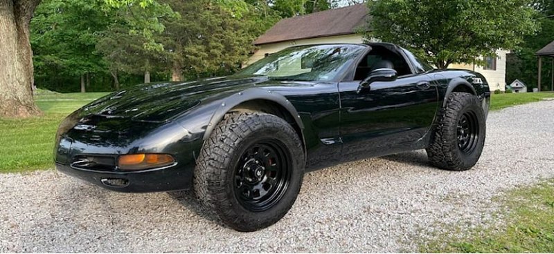 Энтузиаст оснастил Chevy Corvette 33-дюймовыми…