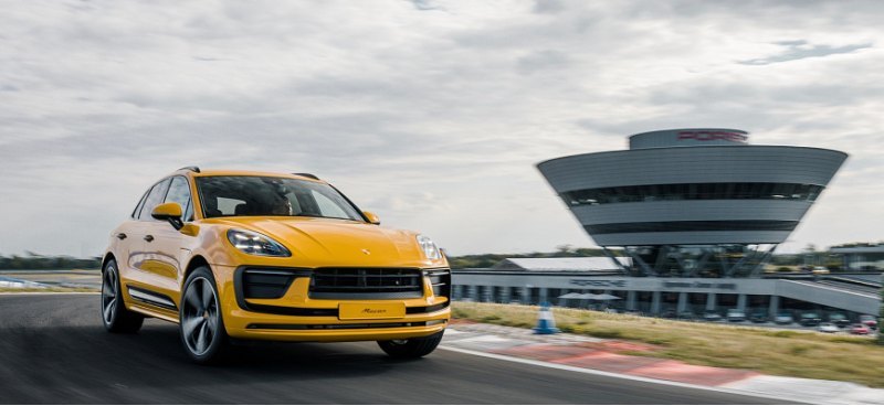 Единственный сигнальный желтый Porsche Macan 2022…