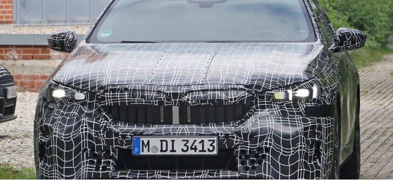 Новый BMW 5-Series 2024 года потерял часть…