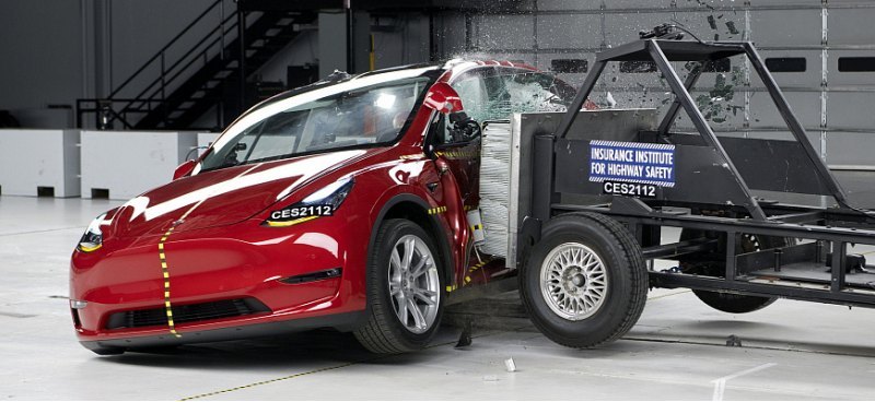 Компания Tesla использует скрытые специальные…