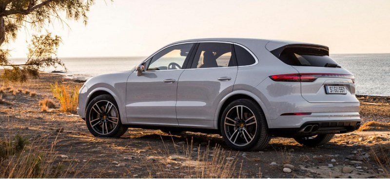 Компания PORSCHE отзовет в США почти 200 000…