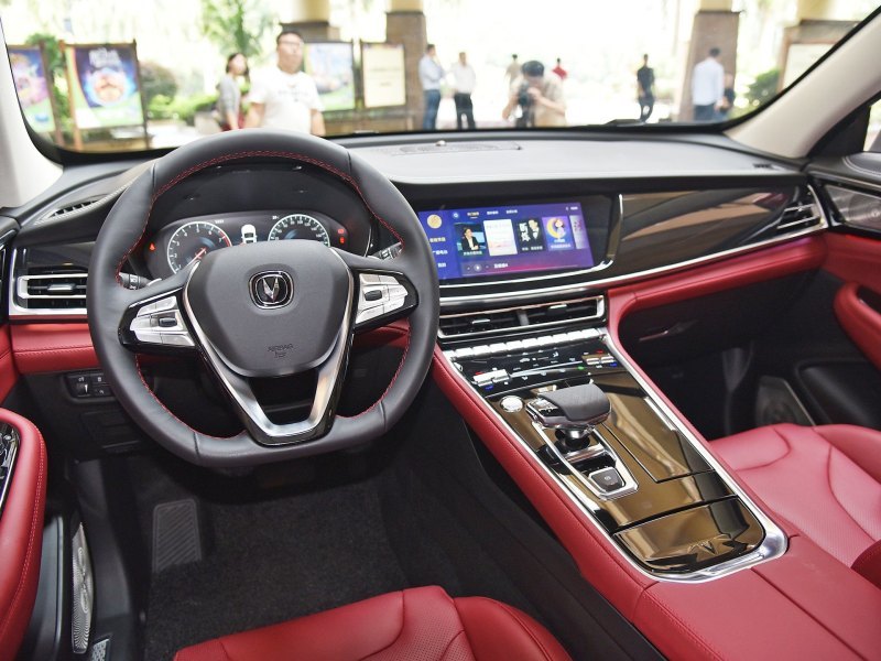 Стоил обновленный Changan CS85 минимум 120 000…