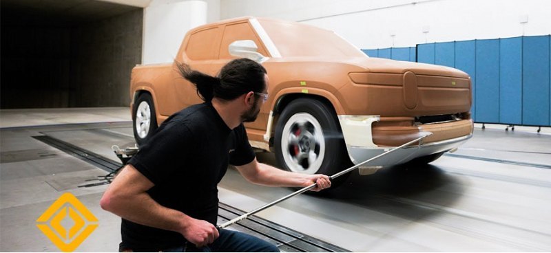 Rivian R1T протестировали в виртуальной…