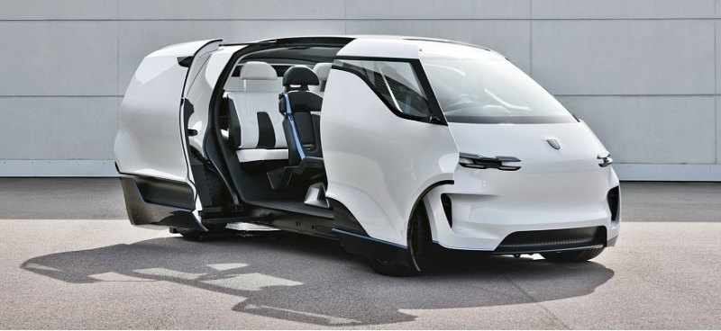 Компания Porsche представит трехрядный…