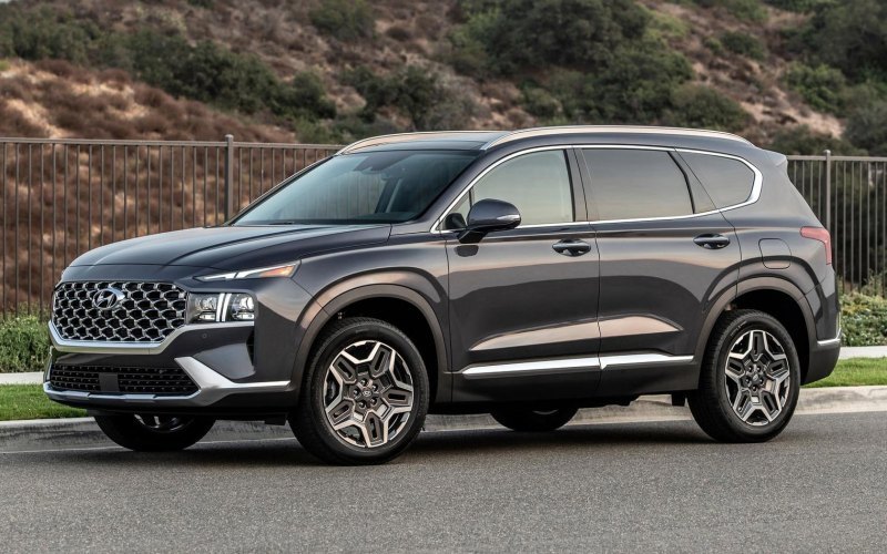 С более габаритным кроссовером от Hyundai дела…