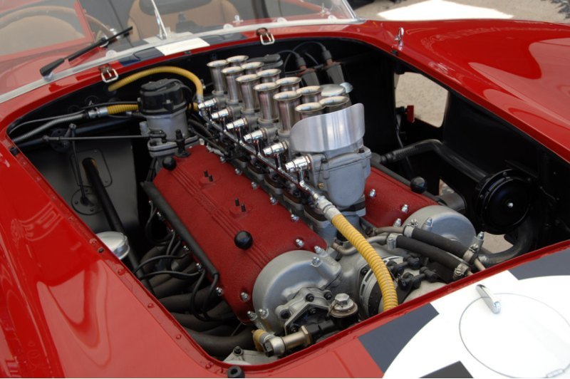 Возглавляет список Ferrari 250 Testa Rossa. Его…