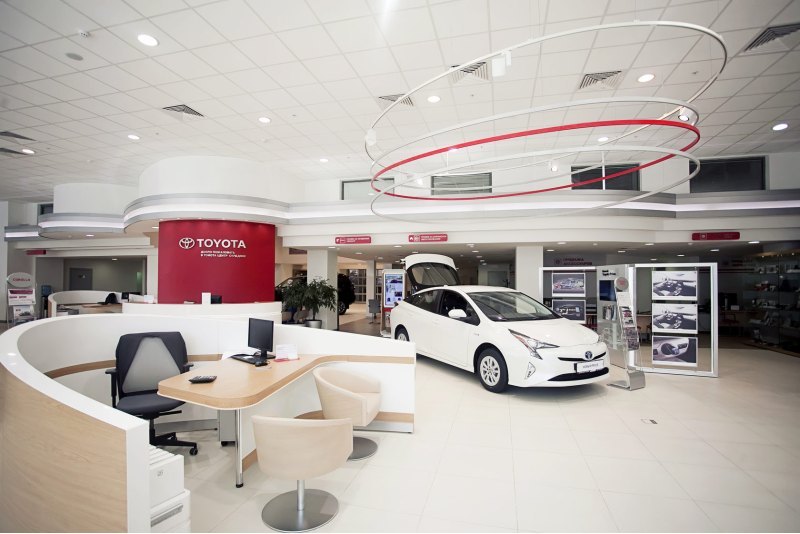 Интересно, что ушедшая еще в мае компания Renault…
