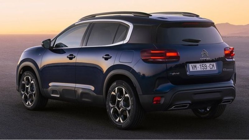 C5 Aircross по-прежнему доступен с бензиновыми и…