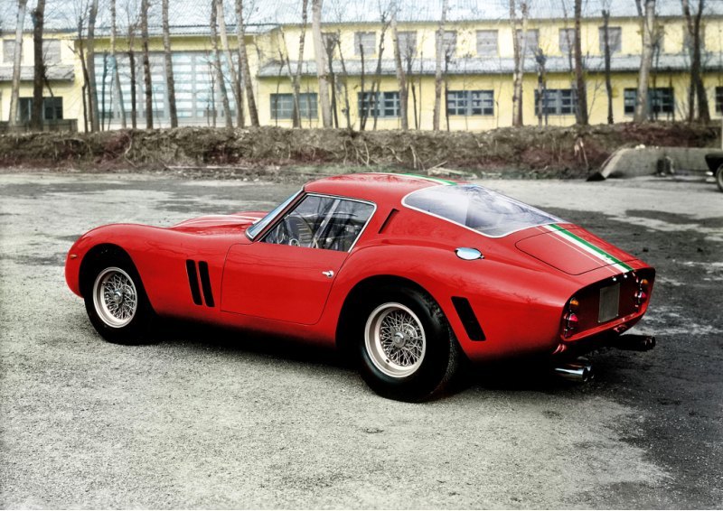 Суперкары Ferrari всегда были очень дорогими.…