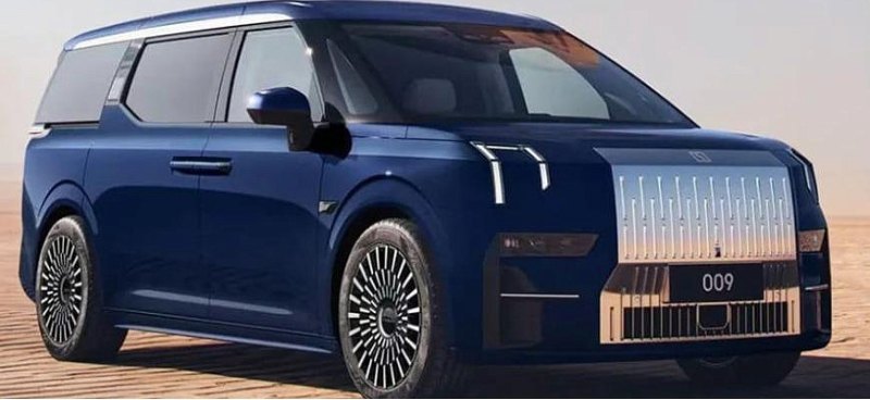 GEELY показала салон роскошного электрического…